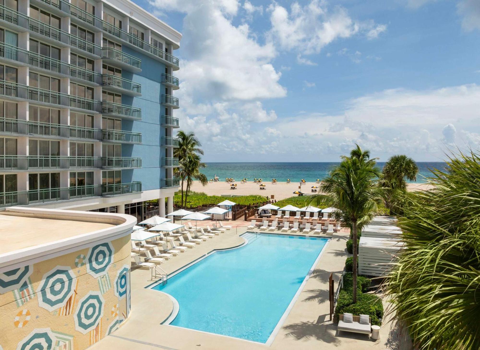 The Singer Oceanfront Resort, Curio Collection By Hilton Riviera Beach Exterior foto